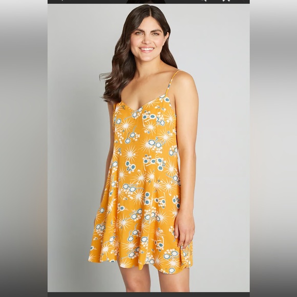 *NWT* Modcloth On Cloud Nineties Shift Dress - Picture 1 of 9